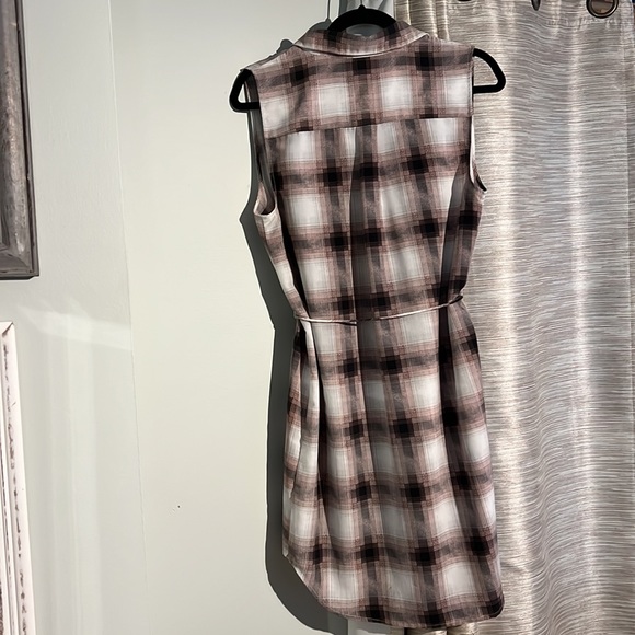 Casual Dress - Picture 4 of 4